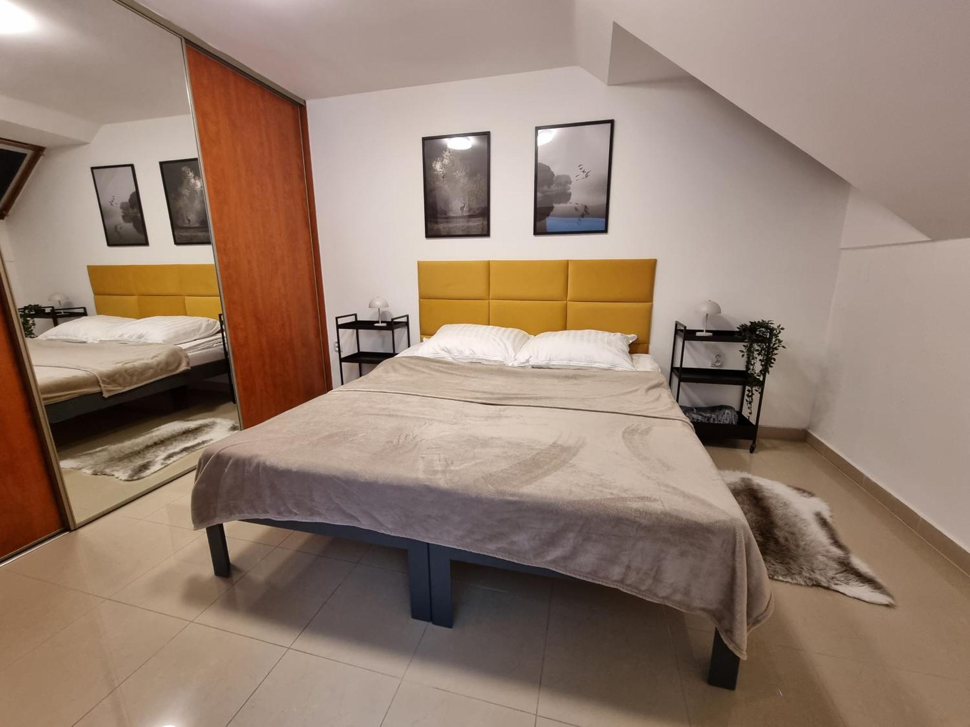 Turecka 49 Apt 2 Nové Zámky エクステリア 写真