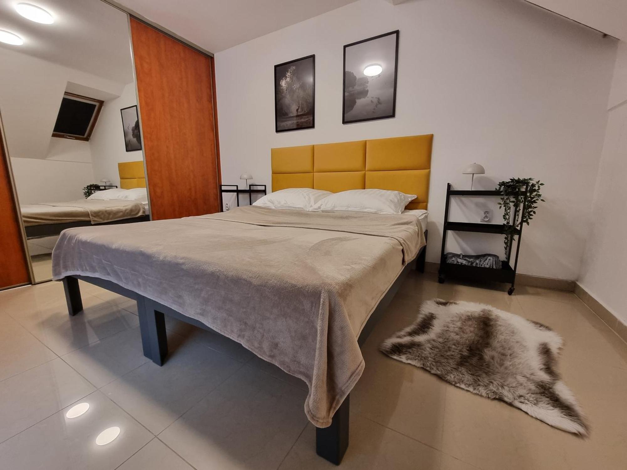 Turecka 49 Apt 2 Nové Zámky エクステリア 写真